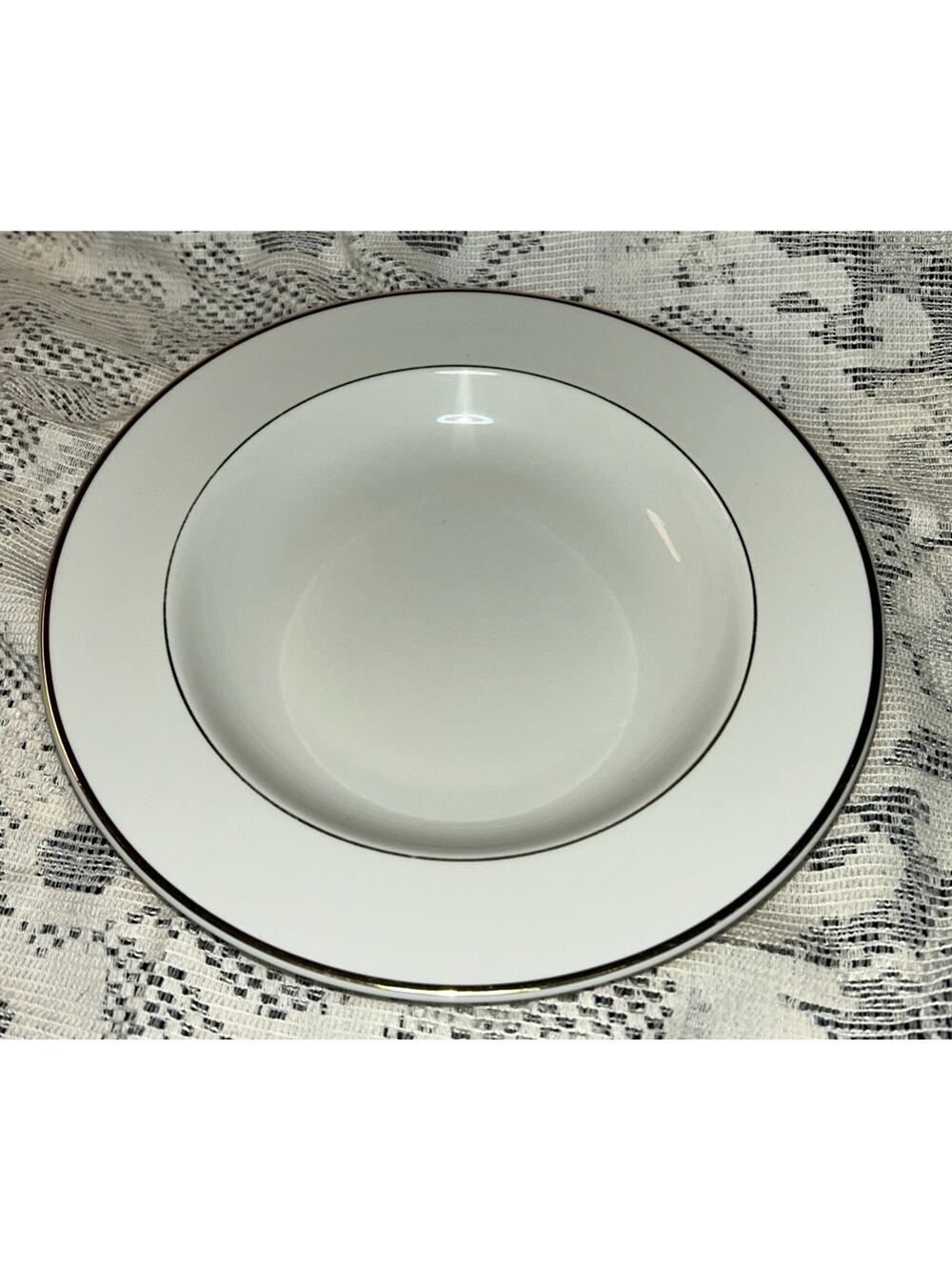 Royal Limited 'Golden Ivory' Fine China, Salad Bowl 8.5” Excellent Condition
